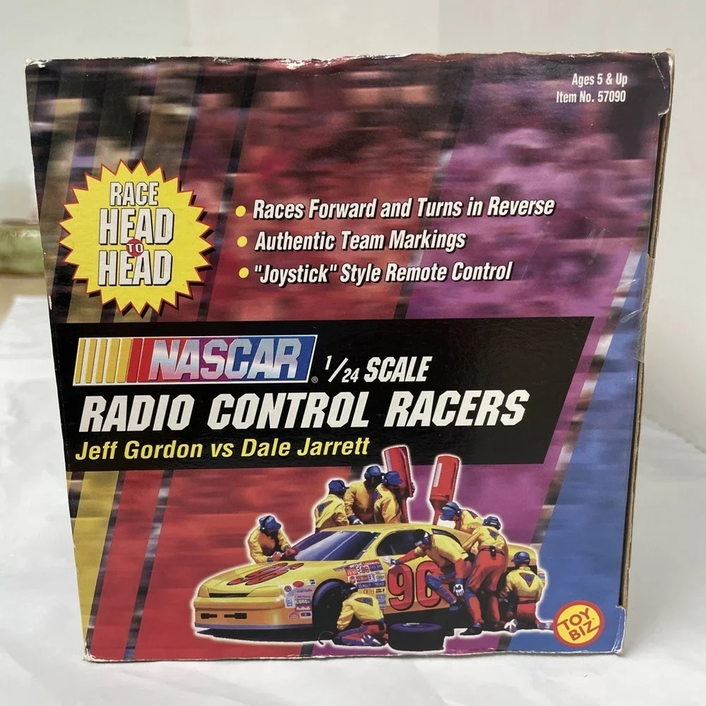 Vintage 1997 NASCAR Toy Biz 1/24 RC Racers Jeff Gordon vs Dale Jarrett 57090